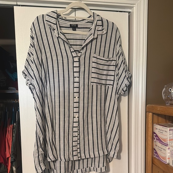 a.n.a Tops - a.n.a Black and White Casual Button Down Shirt